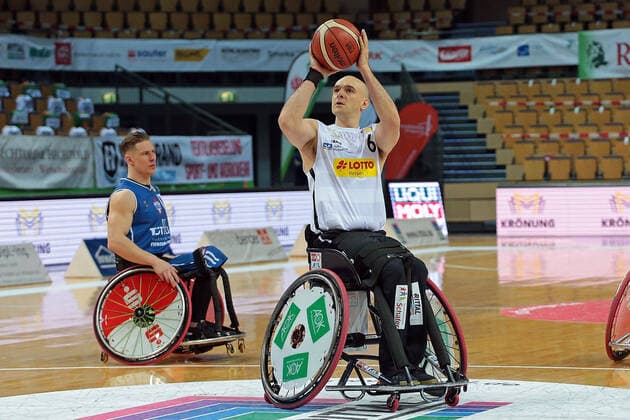 06 03 2021, xovx, wheelchair basketball 1 Bundesliga, RSV Lahn Dill RSB Thuringia Bulls Ian Sagar RSV Lahn Dill , punter Wetzlar Rittal Arena Hesse Germany EN