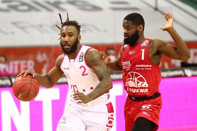 Xavier Pollard Bonn in duel with Jonathan Stark Giessen Jobstairs Giessen 46ers vs Telekom Baskets Bonn, Basketball, easyCredit BBL, 06 03 2021 Jobstairs Giessen 46ers vs Telekom Baskets Bonn, Basketball, easyCredit BBL, 06 03 2021 Giessen Copyright: xEibner-Pressefotox EP_RWS