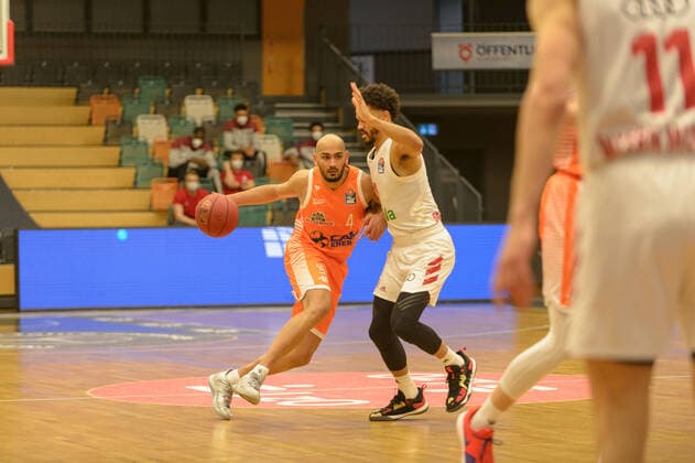 Stefan PENO 4 Rasta Vechta Rasta Vechta vs FC Bayern Munich, Basketball, easyCredit BBL Bundesliga, 07 03 2021, 22 Matchday, Season 2020 2021 Action, Duel Rasta Vechta vs FC Bayern Munich, Basketball, easyCredit BBL Bundesliga, 07 03 2021, 22 Matchday, Season 2020 2021 Vechta Copyright: xErikxHillmer EIBNERx EP_ehr
