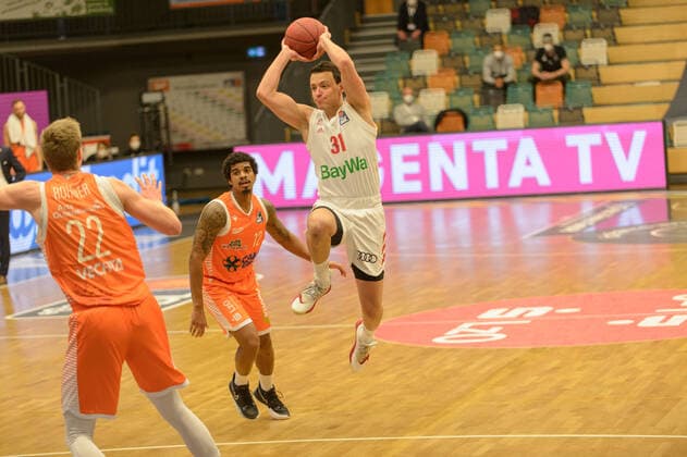 Zan Mark SISKO 31 FC Bayern Munich Rasta Vechta vs FC Bayern Munich, basketball, easyCredit BBL Bundesliga, 07 03 2021, 22 matchday, season 2020 2021 action, dribbling, on the ball, duel Rasta Vechta vs FC Bayern Munich, basketball, easyCredit BBL Bundesliga, 07 03 2021, 22 matchday, season 2020 2021 Vechta Copyright: xErikxHillmer EIBNERx EP_ehr