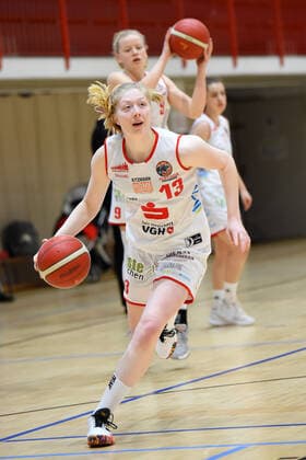 Basketball Toyota 1 DBBL, 21 Matchday, GiroLive Panthers Osnabrück vs Rutronik Stars Keltern on 07 03 2021 at OSC Halle in Osnabrueck Frieda Buehner GiroLive Panthers Osnabrueck in action, on the ball Osnabrueck OSC Halle Lower Saxony Germany