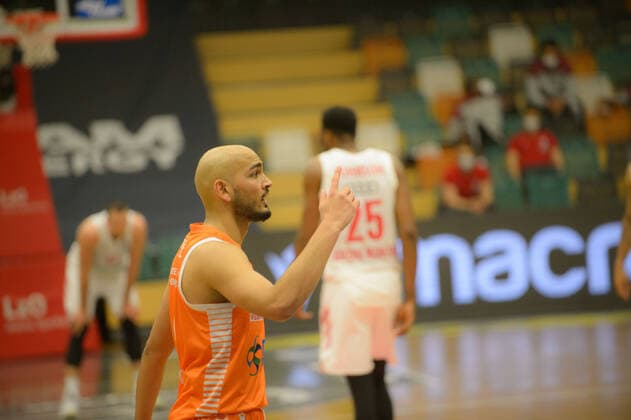 Stefan PENO 4 Rasta Vechta points up Rasta Vechta vs FC Bayern Munich, Basketball, easyCredit BBL Bundesliga, 07 03 2021, 22 Matchday, Season 2020 2021 Single image, cutout, emotion, disappointment, disappointed, sadness, anger Rasta Vechta vs FC Bayern Munich, Basketball, easyCredit BBL Bundesliga, 07 03 2021, 22 Matchday, Season 2020 2021 Vechta Copyright: xErikxHillmer EIBNERx EP_ehr