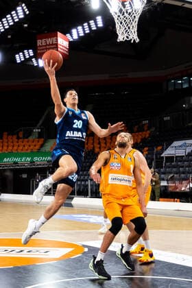 Simone Fontecchio Alba Berlin 20 , Demitrius Conger Ratiopharm Ulm 01 GER, Ratiopharm Ulm vs Alba Berlin, easycredit 1 Bundesliga Basketball, 22 Matchday, Season 2020 21, 07 03 2021 Ratiopharm Ulm vs Alba Berlin, 1 Basketball Bundesliga Neu Ulm Copyright: xEibner-Pressefoto RogerxBuerkex EP_EER