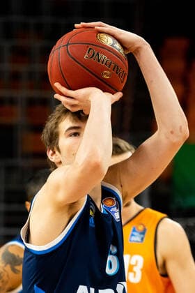 Malte Delow Alba Berlin 06 at the free throw GER, Ratiopharm Ulm vs Alba Berlin, easycredit 1 Bundesliga Basketball, 22 matchday, season 2020 21, 07 03 2021 Ratiopharm Ulm vs Alba Berlin, 1 Basketball Bundesliga Neu Ulm Copyright: xEibner-Pressefoto RogerxBuerkex EP_EER