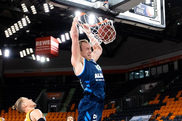 Luke Sikma Alba Berlin 43 GER, Ratiopharm Ulm vs Alba Berlin, easycredit 1 Bundesliga Basketball, 22 matchday, season 2020 21, 07 03 2021 Ratiopharm Ulm vs Alba Berlin, 1 Basketball Bundesliga New Ulm. Copyright: xEibner-Pressefoto RogerxBuerkex EP_EER