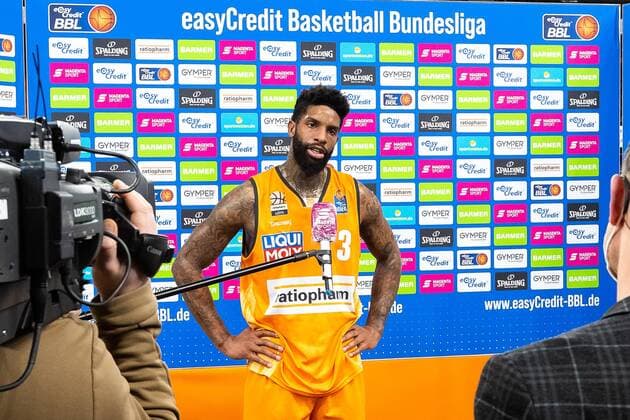 Alba Berlin wins in Ulm with 76 84 Trey Landers Ratiopharm Ulm 03 in the interview Alba Berlin, the glueklichen winners against Ratiopharm Ulm GER, Ratiopharm Ulm vs Alba Berlin, easycredit 1 Bundesliga basketball, 22 matchday, season 2020 21, 07 03 2021 Ratiopharm Ulm vs Alba Berlin, 1 Basketball Bundesliga Neu Ulm Copyright: xEibner-Pressefoto RogerxBuerkex EP_EER