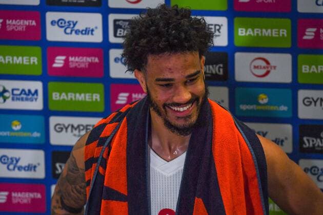 GER, Basketball, RASTA Vechta vs FC Bayern München 07 03 2021, RASTA Dome, Vechta, GER, easy Credit BBL, RASTA Vechta vs FC Bayern München, in the picture joy after the victory over Vechta by Nick WEILER BABB FC Bayern München 0 nordphotoxRojahn nph00310