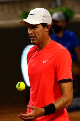 Santiago 8 Marzo 2021 El tenista Chileno Nicolas Jarry se enfrenta al tenista FrancesTiafoe de Estados UnidosChileno Nicolas Jarry durante el ATP, Tennis Herren de Santiago realizado en San Carlos de Apoquindo. Javier Salvo Photosport ATP de Santiago 8 3 2021