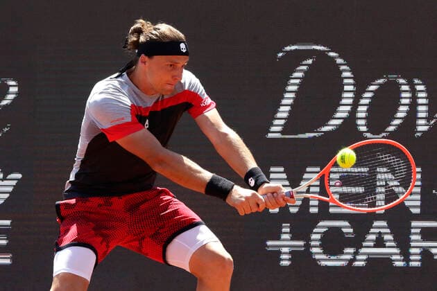 Santiago 9 Marzo 2021 El tenista Chileno Alejandro Tabilo se enfrenta al tenista de Slovakia, Jozef Kovalik, durante el ATP, Tennis Herren de Santiago realizado en San Carlos de Apoquindo. Javier Salvo Photosport ATP de Santiago 9 3 2021
