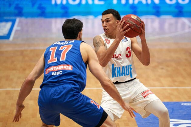 Syntainics MBC s Oliver Wuerzburg, Basketball, Bundesliga, Men, 18 Matchday, 09 03 2021, v l Aleksandar Marelja MBC, 17 , Tyson Ward Wuerzburg, 3 Syntainics MBC s Oliver Wuerzburg, Basketball, Bundesliga, Men, 18 Matchday, 09 03 2021, Weissenfels Copyright: xSchulz Eibner-Pressefotox ep_esz