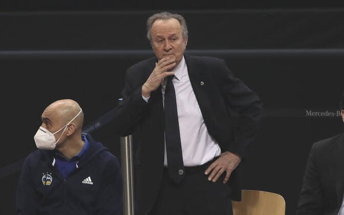 Coach Aito Garcia Reneses thoughtful Sport Basketball BBL Bundesliga Men Season 2020 2021 09 03 2021 ALBA Berlin vs EWE Baskets Oldenburg