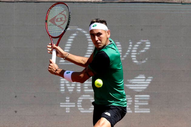 Santiago 9 Marzo 2021 El tenista Chileno Alejandro Tabilo se enfrenta al tenista de Slovakia, Jozef Kovalik, durante el ATP, Tennis Herren de Santiago realizado en San Carlos de Apoquindo. Javier Salvo Photosport ATP de Santiago 9 3 2021