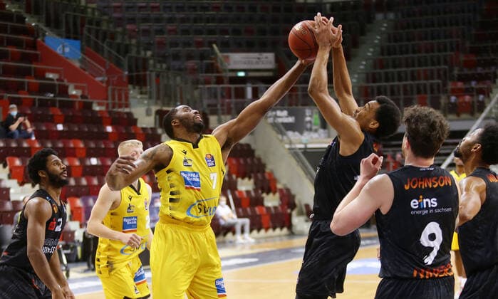 Ludwigsburg , Basketball easyCredit BBL Bundesliga , MHP RIESEN Ludwigsburg vs NINERS Chemnitz , left Jamel McLean Riesen