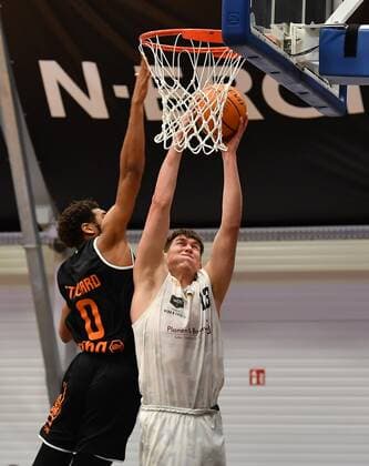 10 03 2021 Basketball Season 2020 2021 2 Bundesliga Pro A 14 Spieltag Nürnberg Falcons Basketball Club NBC wiha panthers Schwenningen Courtney Stockard 0, Wiha Panthers Schwenningen Jonathan Maier 13, Nürnberg Falcons BC NBC