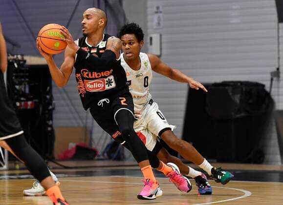 10 03 2021 Basketball Season 2020 2021 2 Bundesliga Pro A 14 Spieltag Nürnberg Falcons Basketball Club NBC wiha panthers Schwenningen Christ Frazier 2, Wiha Panthers Schwenningen Tra Holder 0, Nürnberg Falcons BC NBC