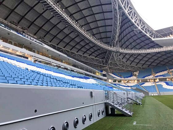 29.10.2019, Vorschau zur Fussball Weltmeisterschaft 2022 in Katar, VAE. Al Janoub Stadium in Al-Wakrah (Katar), 17 Kilometer von Doha entfernt, welches auch Austragungsort von WM Spielen 2022 sein wird. Das Dach-Design des Al Janoub Stadiums, ist an die traditionellen Dhau-Boote angelehnt, die von den Einwohnern der Stadt genutzt wurden. Das Al Wakrah Stadium ist die sportliche Heimat vom Al Wakrah Sports Club. Das Stadion für 40.000 Menschen ist voll Klimatisiert und deshalb ganzjährig bespielbar. *** 29 10 2019, Preview of the 2022 World Cup in Qatar, UAE Al Janoub Stadium in Al Wakrah Qatar , 17 kilometres from Doha, which will also host World Cup 2022 matches The roof design of Al Janoub Stadium, is based on the traditional dhow boats used by the citys inhabitants Al Wakrah Stadium is the sporting home of Al Wakrah Sports Club The stadium for 40,000 people is fully air-conditioned and therefore playable all year round
