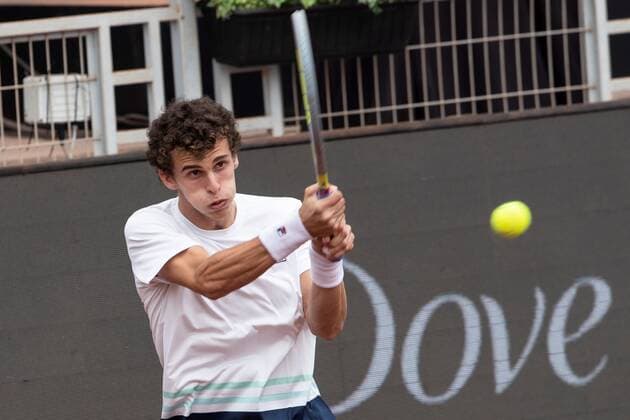 Argentine tennis player Juan Manuel Cerundolo in action against Spanish tennis player Roberto Carballes Baena, during the second round of the ATP, Tennis Herren 250 Chile Open, in Santiago, Chile, 11 March 2021. Chile Tennis Open !ACHTUNG: NUR REDAKTIONELLE NUTZUNG!  Copyright: xAlbertoxValdesx AME1293 20210311-637510849482319268