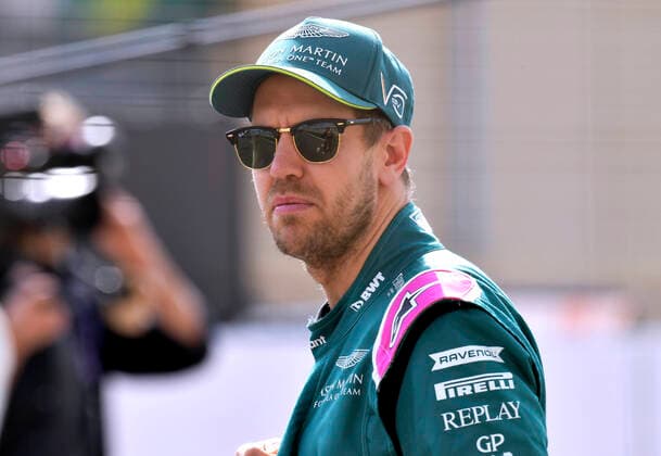 VETTEL Sebastian F1 Team Aston Martin FIA Formula 1 Test Drives 2021 in Bahrain 1 Day On 12 03 2021 Bahrain International Circuit As Sachir