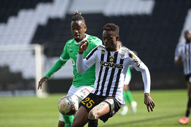Charles Nathan Abi (ASSE) vs Abdoulaye Bamba (Angers) FOOTBALL : SCO Angers vs St Etienne - Ligue 1 Uber eats - 13 03 2021 JBAutissier Panoramic 