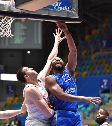 13 03 2021, xblx, Basketball BBL Bundesliga, Frankfurt Skyliners Giessen 46ers emspor, v l Scottie James Jr Giessen 46ers , Quantez Lamar Robertson Fraport Skyliners Frankfurt DFL DFB REGULATIONS PROHIBIT ANY USE OF PHOTOGRAPHS as IMAGE SEQUENCES and or QUASI VIDEO Frankfurt am Main
