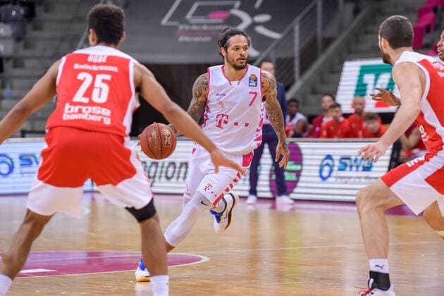 easyCredit BBL, Telekom Baskets Bonn vs Brose Bamberg, 13 03 2021 Chris Babb Telekom Baskets Bonn, 7 on the ball, easyCredit BBL, Telekom Baskets Bonn vs Brose Bamberg on 13 03 2021 at the Telekom Dome, Bonn North Rhine Westphalia Copyright: xBEAUTIFULxSPORTS Mueller-Laschetx