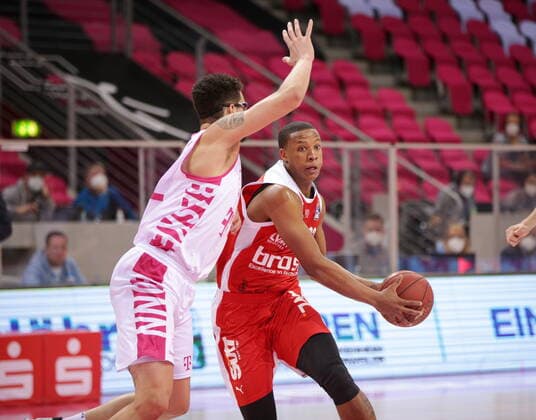 Isaiah Philmore Telekom Baskets Bonn vs Devon Hall Brose Bamberg easyCredit BBL 1 Bundesliga , Season 2020 2021 , Matchday 23