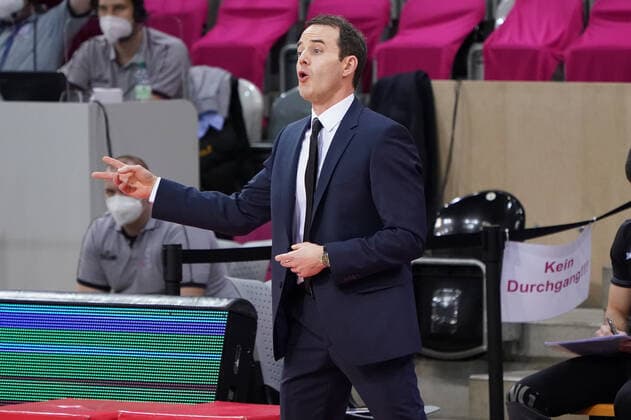 GER, Easycredit BBL, Telekom Baskets Bonn vs Brose Bamberg 13 03 2021, Telekom Dome, Bonn, GER, Easycredit BBL, Telekom Baskets Bonn vs Brose Bamberg, in the picture Igor Jovovic Head Coach Telekom Bonn is upset, gestures, facial expressions, dissatisfied disappointed dejected frustrated, nordphotoxGmBHx xMeuter nph00351