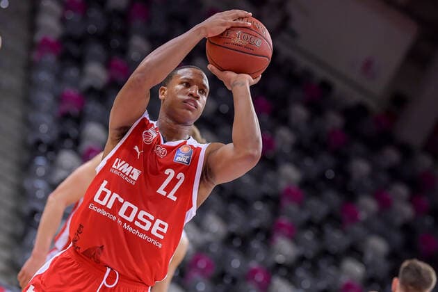 easyCredit BBL, Telekom Baskets Bonn vs Brose Bamberg, 13 03 2021 Devon Hall Brose Bamberg, 22 at the free throw, easyCredit BBL, Telekom Baskets Bonn vs Brose Bamberg on 13 03 2021 at Telekom Dome, Bonn North Rhine-Westphalia Copyright: xBEAUTIFULxSPORTS Mueller-Laschetx