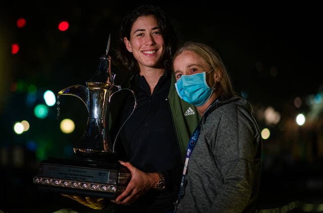 March 13, 2021, DUBAI, UNITED ARAB EMIRATES: Garbine Muguruza of Spain poses with the trophy after winning the 2021 Dubai Duty Free Tennis Championships WTA, Tennis Damen 1000 tournament DUBAI UNITED ARAB EMIRATES - ZUMAa181 20210313_zaa_a181_358 Copyright: xRobxPrangex