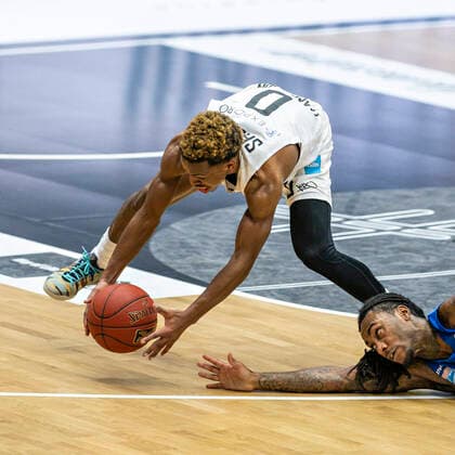 TJ Shorts Towers , Anthony Barber MBC 13 03 21, Hamburg Wilhelmsburg, easy Credit BBL, Basketball Bundesliga, 2020 2021 season, 23 match day Â