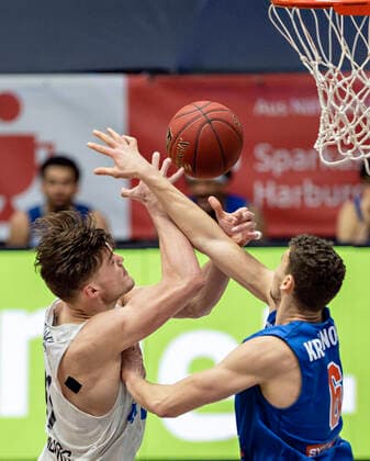Maik Kotsar Towers , Marko Krstanoviv MBC 13 03 21, Hamburg Wilhelmsburg, easy Credit BBL, Basketball Bundesliga, season 2020 2021, 23 match day Â