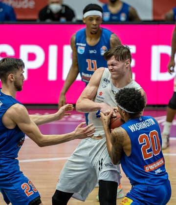 Michal Michalak MBC , Kyndahl Hill MBC , Maik Kotsar Towers , Deron Washington MBC 13 03 21, Hamburg Wilhelmsburg, easy Credit BBL, Basketball Bundesliga, 2020 2021 season, 23 match day Â