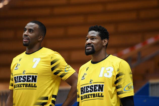 Yorman Polas Bartolo MHP Riesen Ludwigsburg and Jamel McLean MHP Riesen Ludwigsburg before the game, GER, HAKRO Merlins Crailsheim vs MHP Riesen Ludwigsburg, 14 03 2021, 23 Spieltag easycredit Basketball Bundesliga, Spielzeit 2020 2021 GER, HAKRO Merlins Crailsheim vs MHP Riesen Ludwigsburg, 14 03 2021, 23 Spieltag easycredit Basketball Bundesliga, Spielzeit 2020 2021 Crailsheim Copyright: xEibnerxPressefoto MichaelxMemmlerx EP_MMR