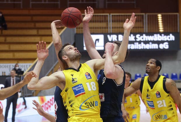 Ludwigsburg , Basketball easyCredit BBL Bundesliga , HAKRO Merlins Crailsheim vs MHP Riesen Ludwigsburg , Jonas Wohlfarth Bottermann Riesen