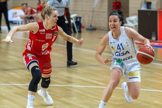 Eilidh Simpson 41, GISA Lions SV Halle vs Melli Knopp Osnabrück GISA Lions SV Halle vs GiroLive Panthers Osnabrück Basketball 1 Bundesliga ERDGAS Sportarena Halle Saale 14 03 2021 Photo Holger John Sachsen Anhalt Germany ERDGAS Sportarena Halle Saale