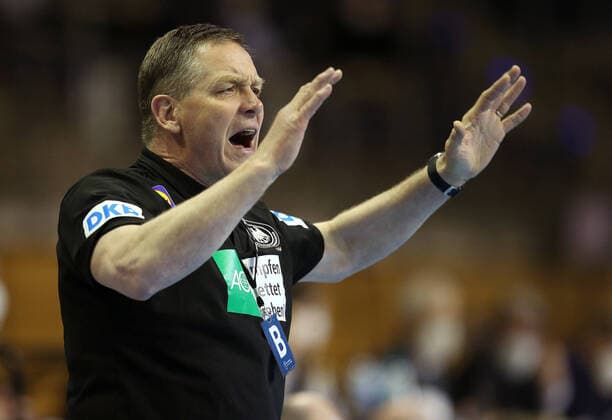 14 03 2021, Handball TOKYO Qualification 2020, Algeria Germany, at Max Schmeling Halle Berlin National coach Alfred Gislason Germany