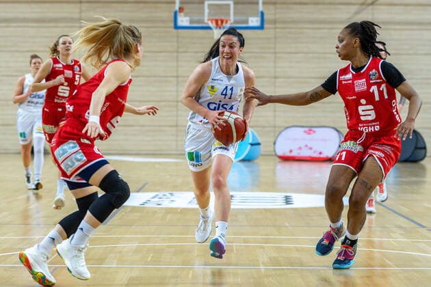 Eilidh Simpson 41, GISA Lions SV Halle forward GISA Lions SV Halle vs GiroLive Panthers Osnabrück Basketball 1 Bundesliga ERDGAS Sportarena Halle Saale 14 03 2021 Photo Holger John Sachsen Anhalt Germany ERDGAS Sportarena Halle Saale