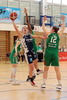 14 03 2021, xovx, Basketball Damen 1 Bundesliga, BC Pharmaserv Marburg XCYDE Angels Nördlingen v l Hanna Crymble BC Pharmaserv Marburg , Laken James XCYDE Angels Nördlingen , Tonisha Baker BC Pharmaserv Marburg , Johanna Klug BC Pharmaserv Marburg Marburg Sporthalle Georg Gaßmann Stadion Hessen Germany DE