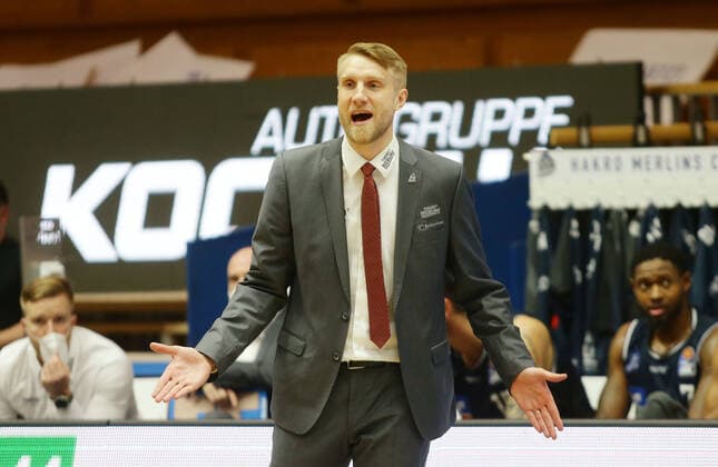 Ludwigsburg , Basketball easyCredit BBL Bundesliga , HAKRO Merlins Crailsheim vs MHP Riesen Ludwigsburg , Tuomas Iisalo coach Merlins