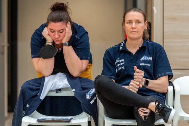 Sandra Rosanke Head Coach, GISA Lions SV Halle and Rachael Vanderwal Co Coach, GISA Lions SV Halle GISA Lions SV Halle vs GiroLive Panthers Osnabrück Basketball 1 Bundesliga ERDGAS Sportarena Halle Saale 14 03 2021 Photo Holger John Sachsen Anhalt Germany ERDGAS Sportarena Halle Saale