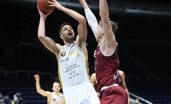 Benedikt Turudic Basketball Loewen Braunschweig