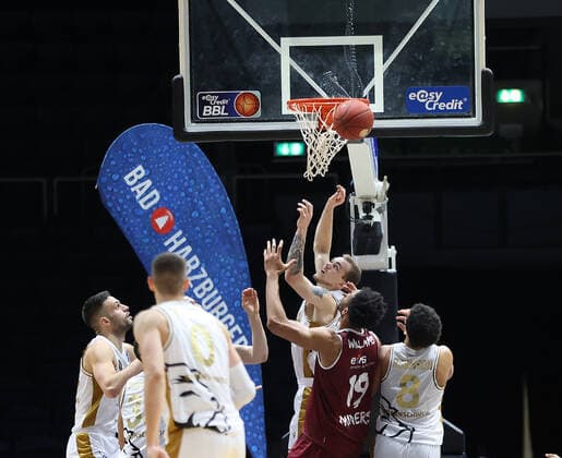 Arnas Velicka Basketball Loewen Braunschweig