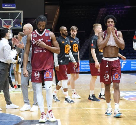 Terrell Harris Chemnitz99 2 Disappointed, Marcus Thornton Chemnitz99 15