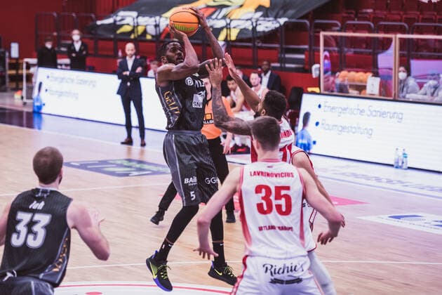 ProA 26 matchday Artland Dragons vs MLP Academics Heidelberg, 14 03 2021 Shyron Ely MLP Academics Heidelberg, 5 ProA 26 matchday Artland Dragons vs MLP Academics Heidelberg on 14 03 2021 in Quakenbrueck Artland Arena , Germany, Copyright: xBEAUTIFULxSPORTS Neddermannx