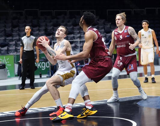 Arnas Velicka Basketball Loewen Braunschweig