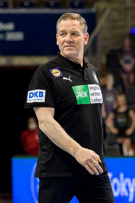 Handball, Men Olympic Qualification, Tournament, Group 3, Algeria Germany Coach Alfred Gislason Germany laughing smiling grinning grinning Berlin Max Schmeling Halle Berlin Germany