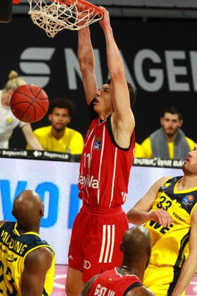 11 Vladimir Lucic FCBB scores by dunk, dunking basketball, 1 Bundesliga, BBL, FC Bayern München vs EWE Baskets Oldenburg at Audi Dome, 14 03 2021 PHOTO Mladen Lackovic LakoPress