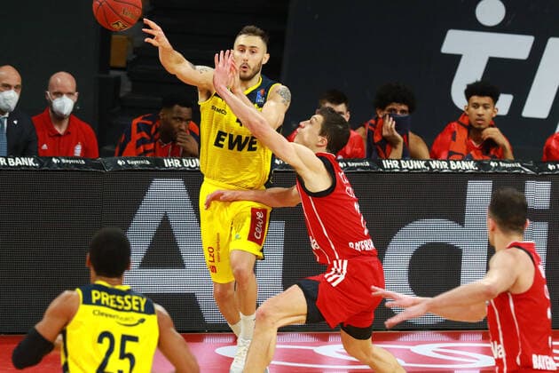 Action, FCBB vs 4 Keith Hornsby Oldenburg basketball duel, 1 Bundesliga, BBL, FC Bayern Munich vs EWE Baskets Oldenburg at Audi Dome, 14 03 2021 PHOTO Mladen Lackovic LakoPress