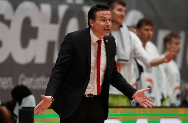 15 03 2021, Basketball, BBL 2020 2021, 23 matchday, s Oliver Wuerzburg medi bayreuth, GER, Wuerzburg, s Oliver Arena, picture Head Coach Raoul Korner medi bayreuth Copyright: HMBxMedia xHeikoxBecker