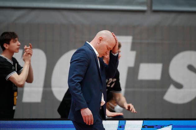 15 03 2021, Basketball, BBL 2020 2021, 23 match day, s Oliver Wuerzburg medi bayreuth, GER, Wuerzburg, s Oliver Arena, picture head coach Denis Wucherer s Oliver Wuerzburg. Copyright: HMBxMedia xHeikoxBecker